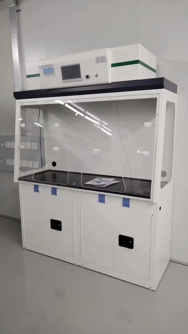 實驗室通風柜廠家 專業(yè)選擇，守護實驗安全與環(huán)境健康